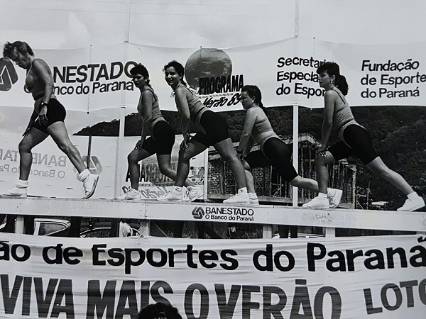 Atividade de palco, 1989.