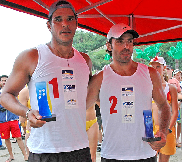 Premiação final circuito de vôlei, em Guaratuba, 2008. 