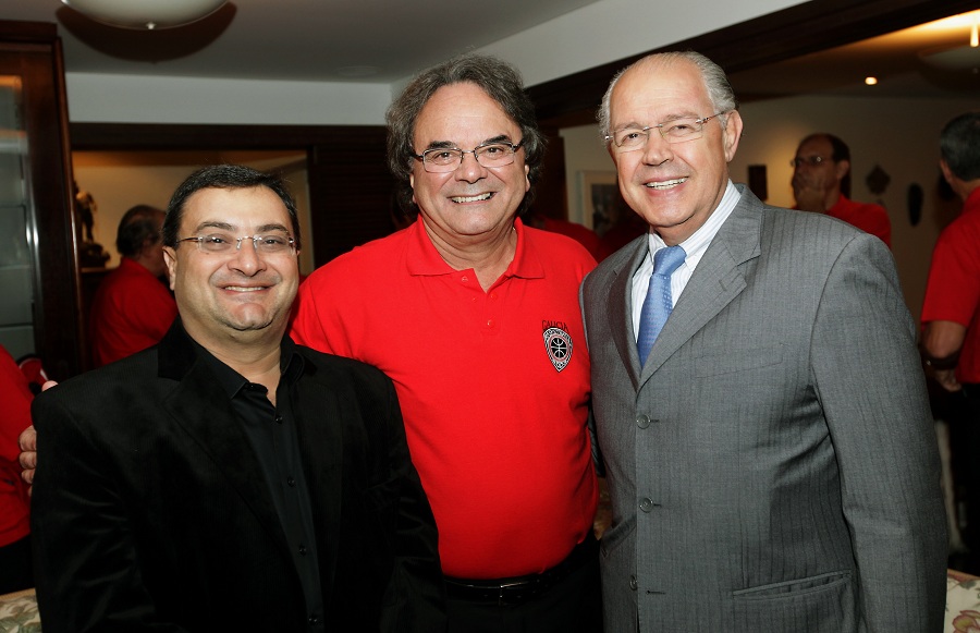 No Galicia, com o deputado estadual Michele Caputo e o deputado federal Luiz Carlos Hauly.