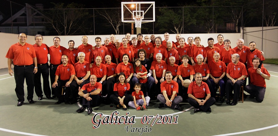 Visita Anderson Varejã no Galicia Basketball