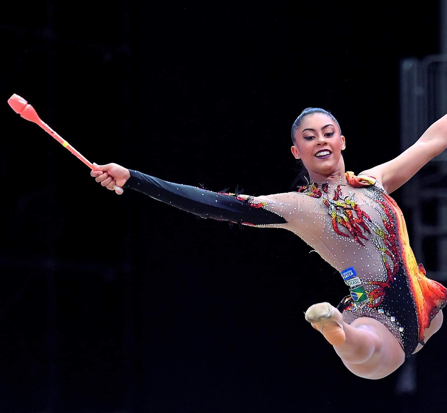 Bárbara Domingos encerra Mundial de Ginástica Rítmica com posição inédita  para o Brasil