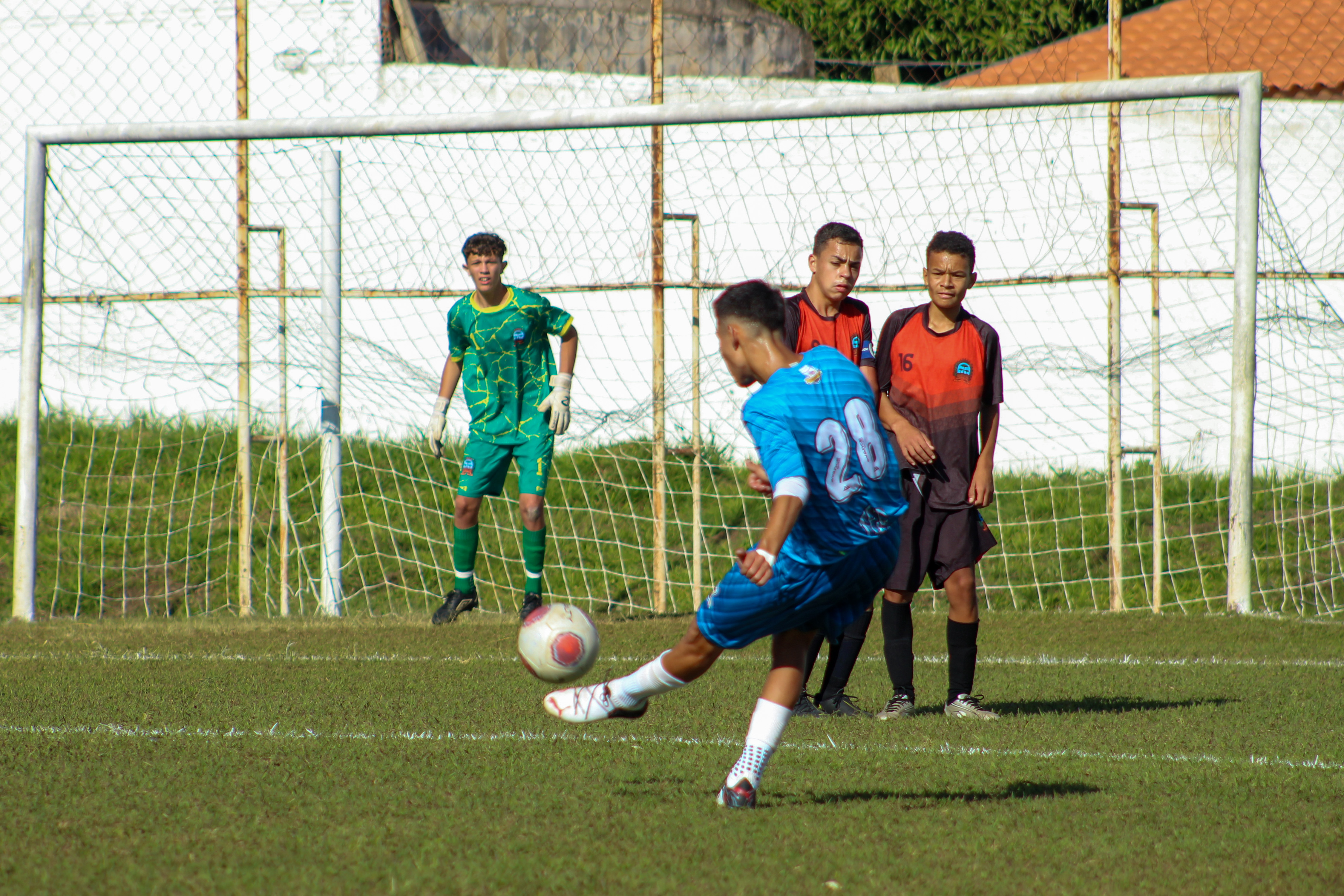 Competição para jovens e masters, Paraná Bom de Bola define finalistas da  fase regional