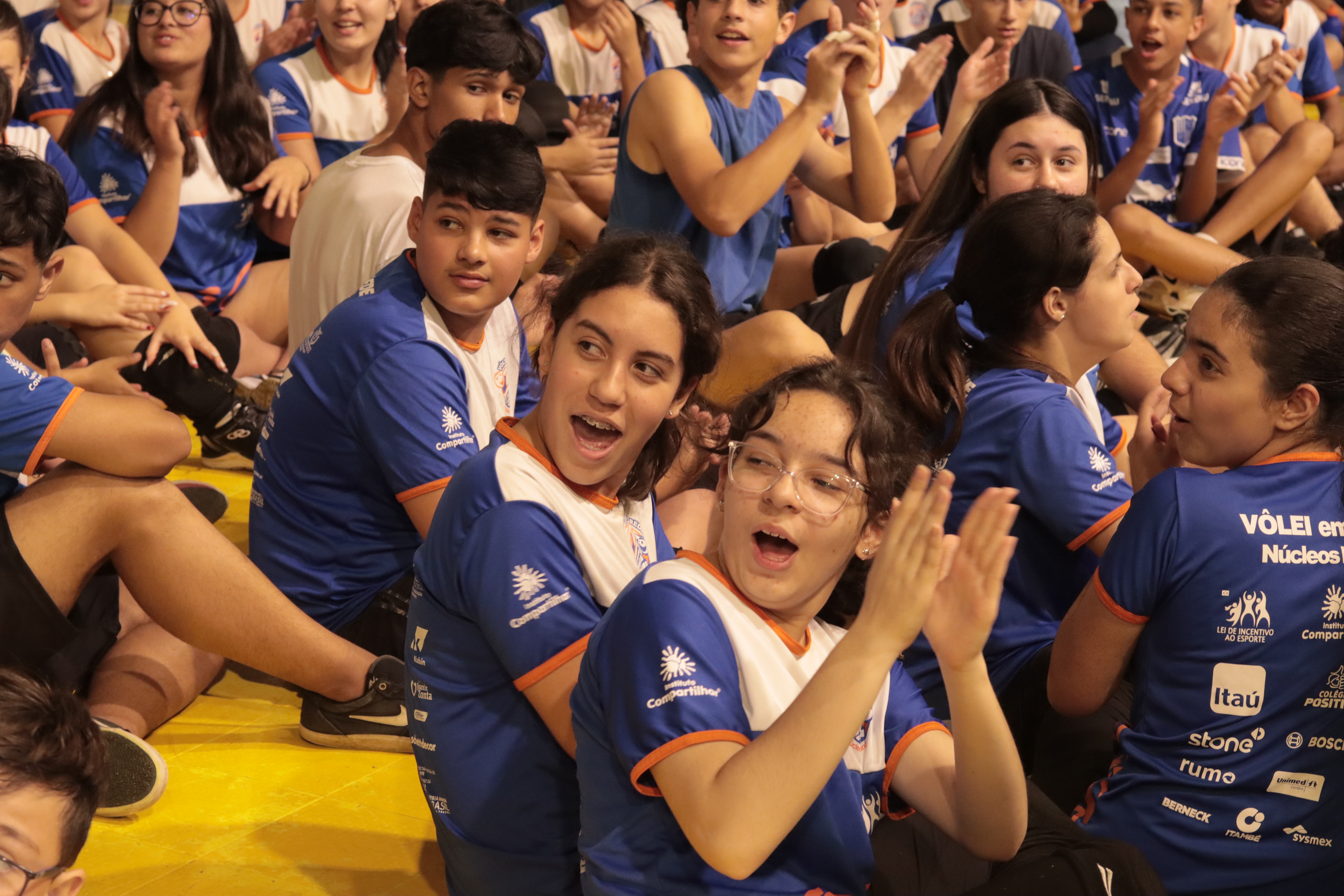 Escola de Volei Bernardinho