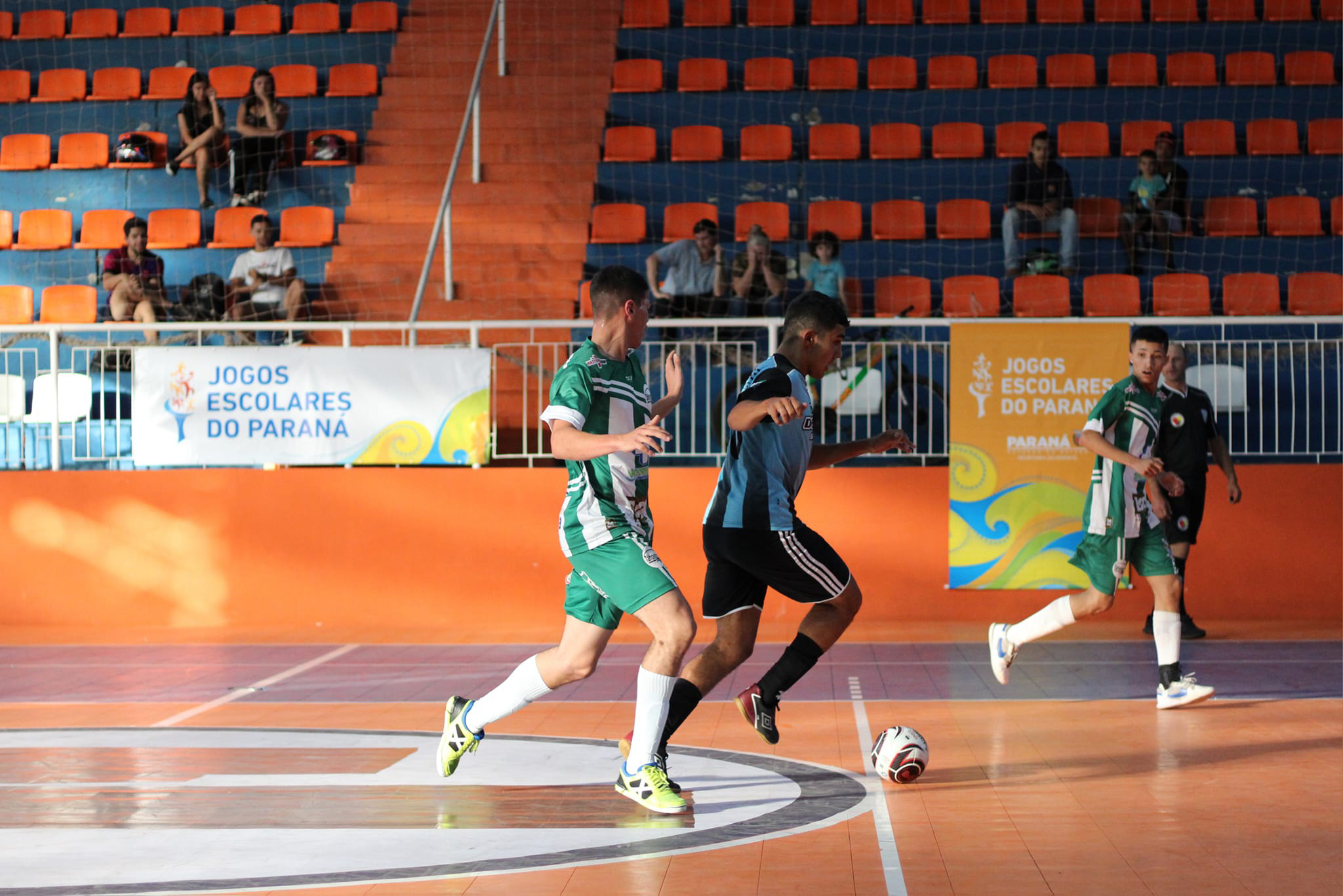 Decisões no futsal fecham os Jogos Escolares em Apucarana