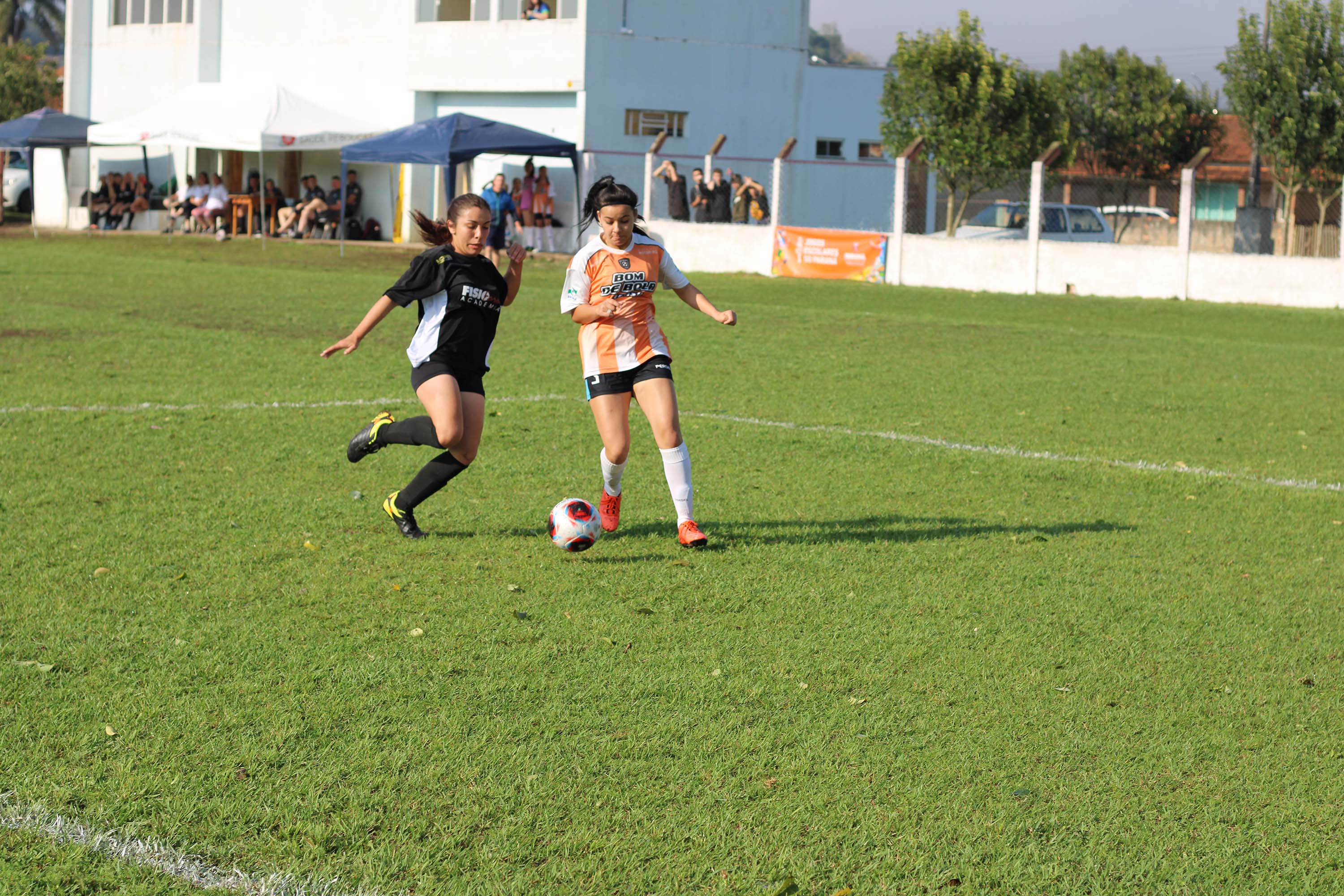 Reta final dos Jogos Escolares Bom de Bola marca feriado do Dia da