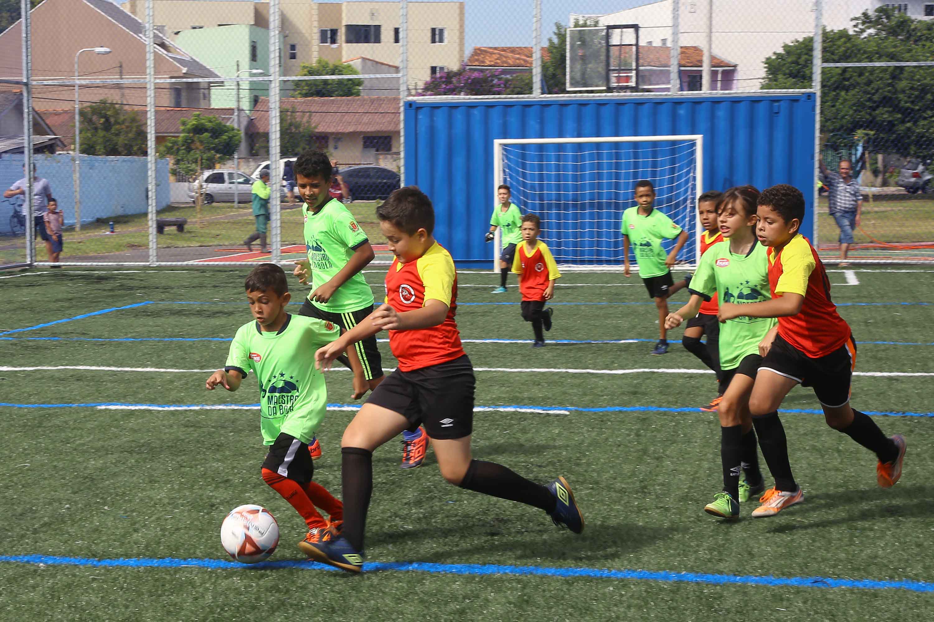 APMP realiza Jogos de Futebol para inauguração de quadra sintética na Sede  de Curitiba - Notícias - APMP