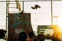 Skatista paranaense Gui Khury iguala recorde de Bob Burnquist em evento internacional