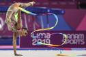 Bárbara Domingos, medalha de prata na prova fita da Ginástica Rítmica.