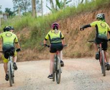 foto dos ciclistas na ciclorrota caetê no município de Rio Branco do Sul