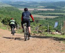 foto mostra ciclistas na ciclorrota de mandaguari