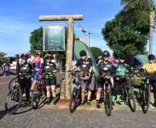 ciclistas pedalando na Rota Marialva I