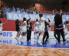 Taça Brasil de Futsal Feminino acontece em Londrina nesta semana