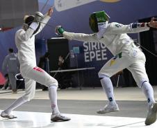 Fabrizio Lazzarotto, 24 anos, bicampeão brasileiro na categoria espada, é apoiado pelos programas Geração Olímpica e Paralímpica e Proesporte. 