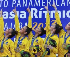 Ouro no Pan de Ginástica Rítmica e Jogos Escolares movimentaram o esporte do Paraná no feriado