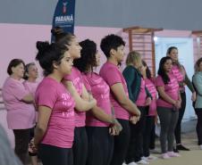 Evento reuniu cerca de 100 participantes, entre servidoras da secretaria e mulheres da comunidade local. Ideia foi incentivar a prática do esporte em favor da saúde integral e falar sobre autocuidado e prevenção do câncer de mama e de colo do útero.