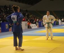 O Campeonato Brasileiro de Judô (CBJ) levou mais de mil pessoas ao Ginásio de Esportes do Tarumã, em Curitiba, neste fim de semana, para acompanhar lutas femininas e masculinas de atletas de 13 a 15 anos, de todos os estados