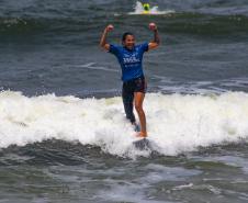 O Pico de Matinhos, no litoral paranaense, recebeu, entre os dias 6 e 12 de novembro, a quarta etapa do Circuito CBSurf Taça Brasil.