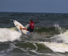 O Pico de Matinhos, no litoral paranaense, recebeu, entre os dias 6 e 12 de novembro, a quarta etapa do Circuito CBSurf Taça Brasil.