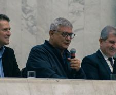 Atletas do paradesporto são homenageados na Assembleia Legislativa do Paraná