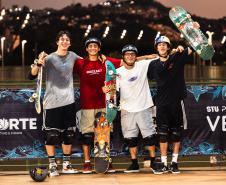 Skatista paranaense Gui Khury iguala recorde de Bob Burnquist em evento internacional