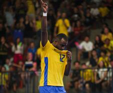 Seleção Brasileira de futsal conquista título com campanha invicta em São José dos Pinhais