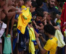 Seleção Brasileira de futsal conquista título com campanha invicta em São José dos Pinhais