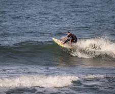 Com apoio do Estado, Matinhos recebe 2ª etapa do Circuito Paranaense de Surf Amador