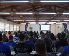 A cerimônia acontece no auditório da SEES, no Capão da Imbuia, em Curitiba