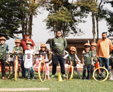 Álbum Escola de Ciclismo