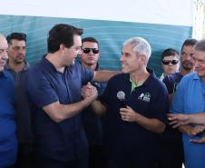 O governador Carlos Massa Ratinho Junior, o prefeito de Curitiba, Rafael Greca, e o presidente da Paraná Esporte, Helio Wirbiski, inauguraram neste sábado (02) um parque esportivo no Bairro Novo. A estrutura conta com quadra de futebol com grama sintética, pista de skate com oito obstáculos e quadra poliesportiva. Curitiba,02/02/2019   -  Foto: Rodrigo Félix Leal/ANPr