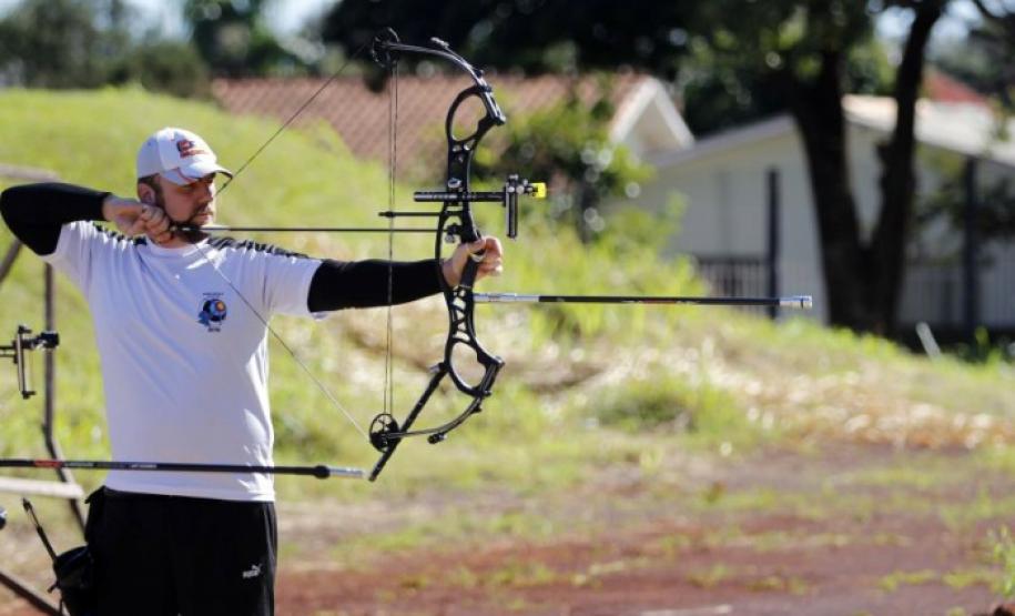 Atleta tiro com arco