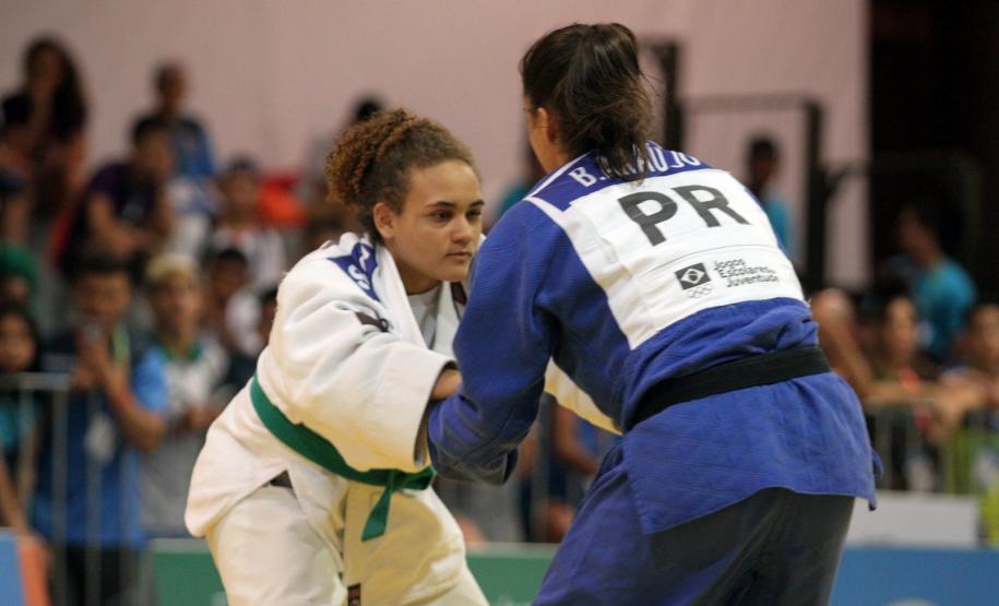 judocas durante a luta