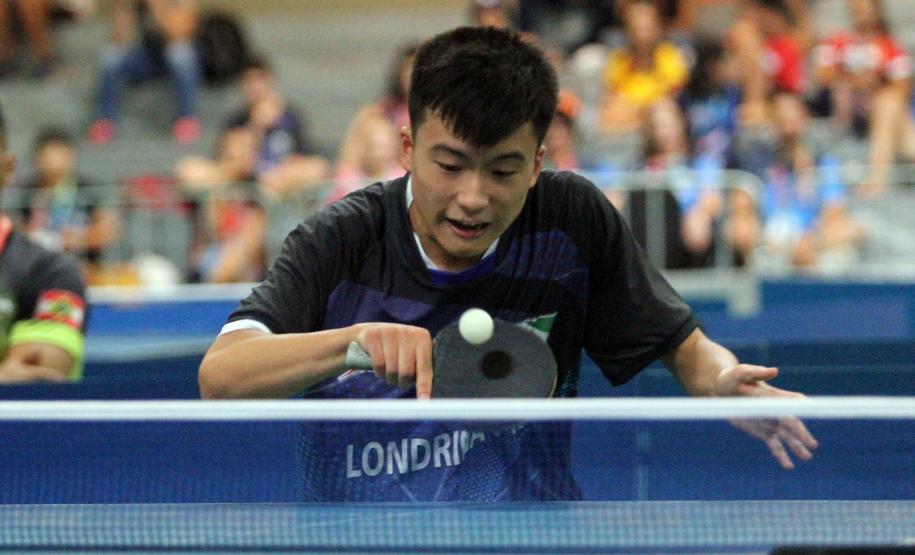 Mesa-tenista durante a prova