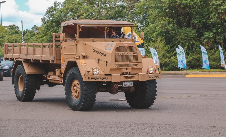 Transparaná - Entrega de kits e abertura