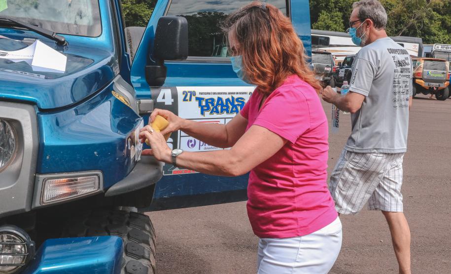 Transparaná - Entrega de kits e abertura