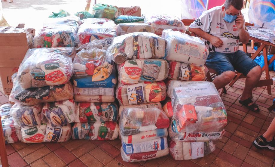 Transparaná - Entrega de kits e abertura