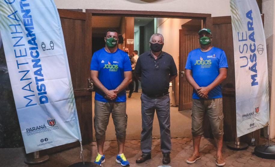 Transparaná - Entrega de kits e abertura