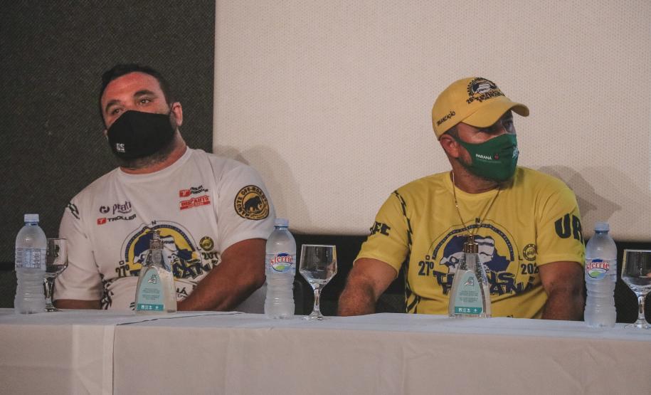 Transparaná - Entrega de kits e abertura