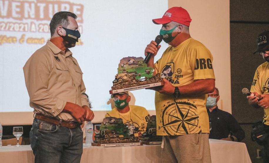 Transparaná - Entrega de kits e abertura