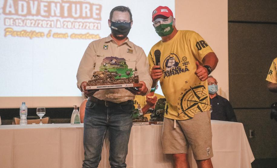 Transparaná - Entrega de kits e abertura