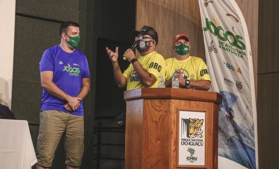 Transparaná - Entrega de kits e abertura