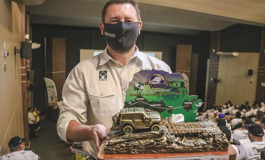 Transparaná - Entrega de kits e abertura