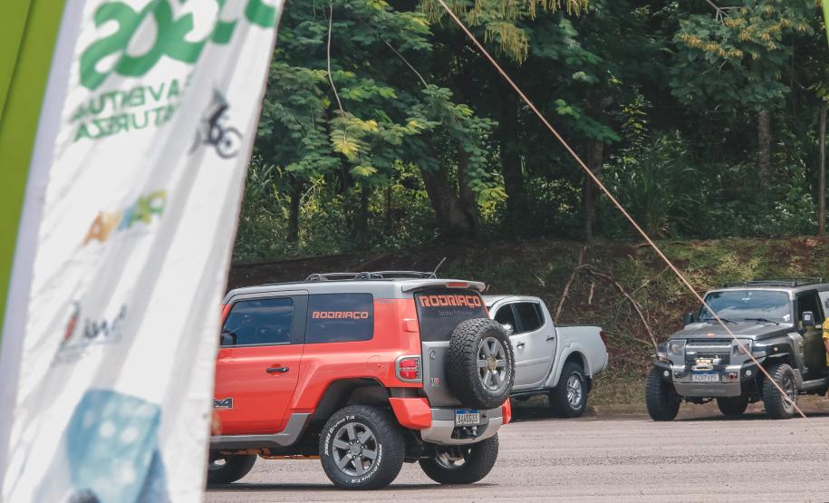 Transparaná - Entrega de kits e abertura