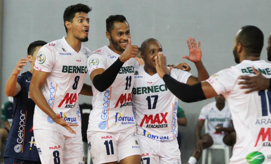 Federação Paranaense de Vôlei