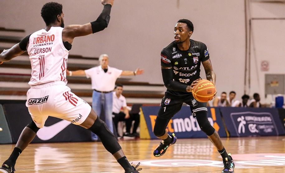 Arquivo Pato Basquete