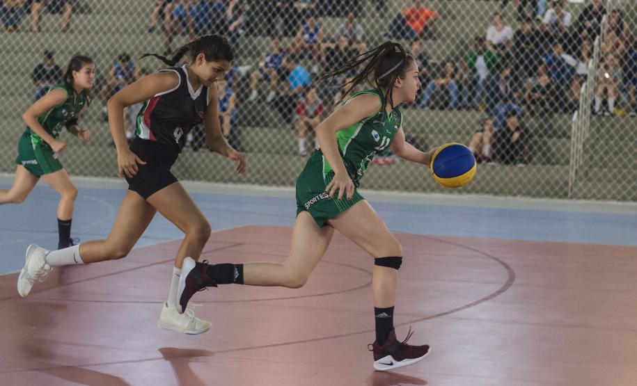 Final e disputa de terceiro lugar do basquetebol feminino em Londrina