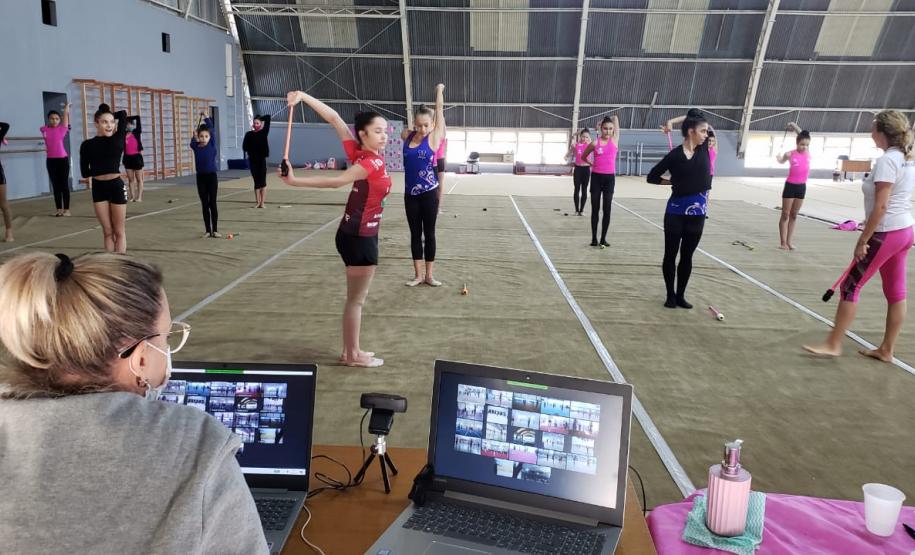o Estágio de Treinamentos e Cursos Técnicos da Federação do Paraná de Ginástica por meio do PROESPORTE