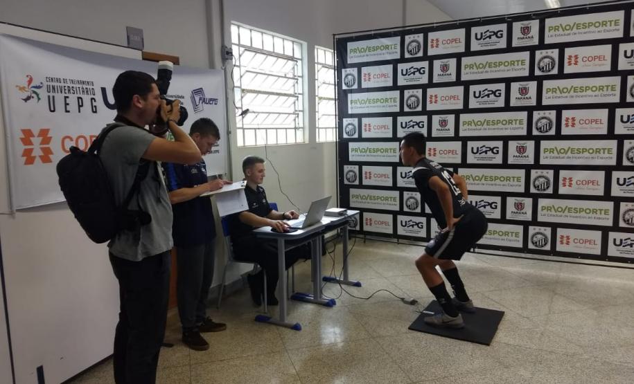 AVALIAÇÃO FÍSICA E CONTROLE DO TREINAMENTO ESPORTIVO DE JOVENS TALENTOS PONTAGROSSENSES