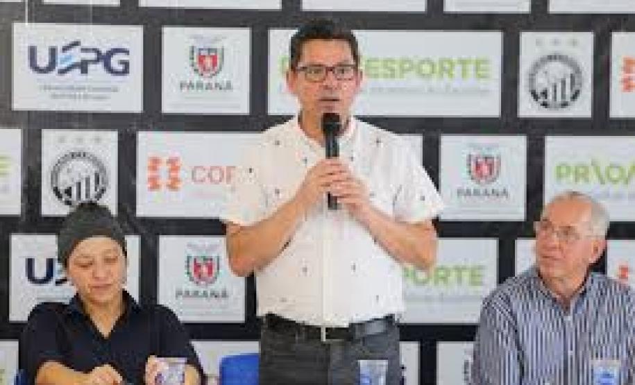 AVALIAÇÃO FÍSICA E CONTROLE DO TREINAMENTO ESPORTIVO DE JOVENS TALENTOS PONTAGROSSENSES