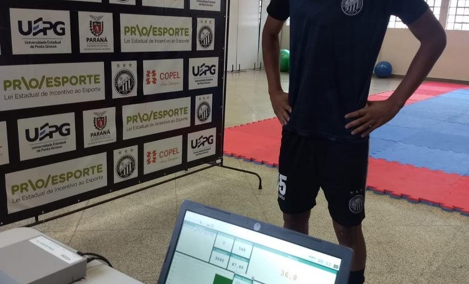 AVALIAÇÃO FÍSICA E CONTROLE DO TREINAMENTO ESPORTIVO DE JOVENS TALENTOS PONTAGROSSENSES